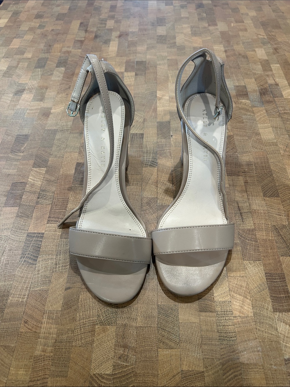 Kelly & Katie High Heels Nude Size 8.5